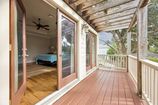 915 Oxford Street, Houston, TX 77008