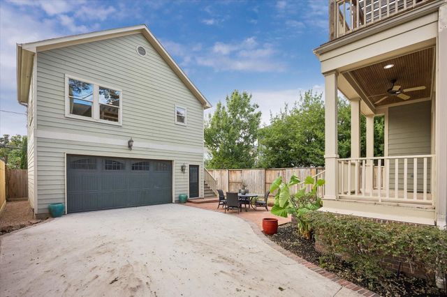 915 Oxford Street, Houston, TX 77008