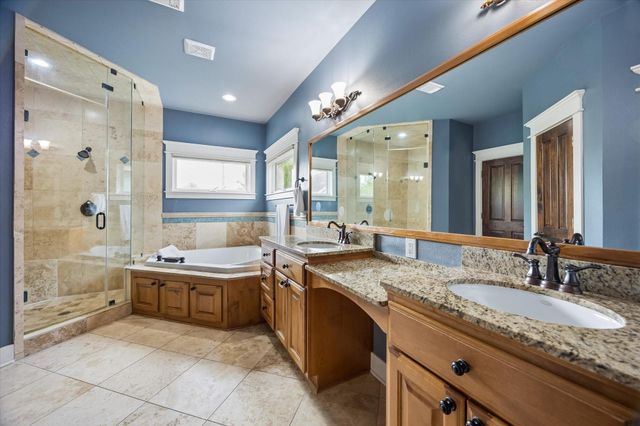 915 Oxford Street, Houston, TX 77008