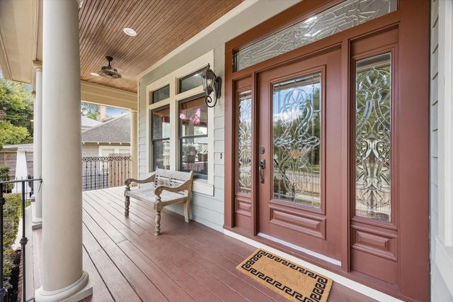 915 Oxford Street, Houston, TX 77008