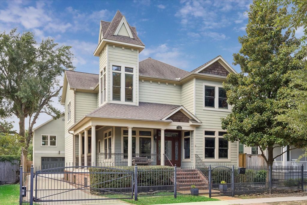 915 Oxford Street, Houston, TX 77008