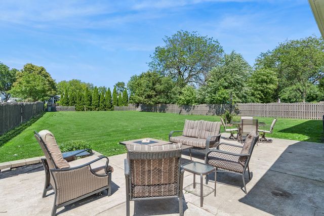 3225 Randy Road, Joliet, IL 60431