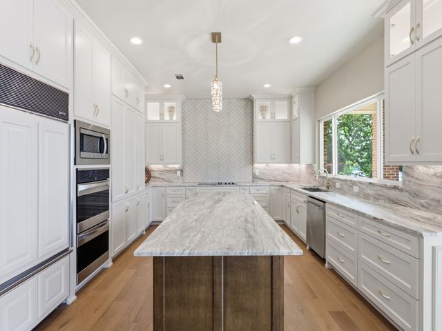 5815 Bay Club Drive, Arlington, TX 76013