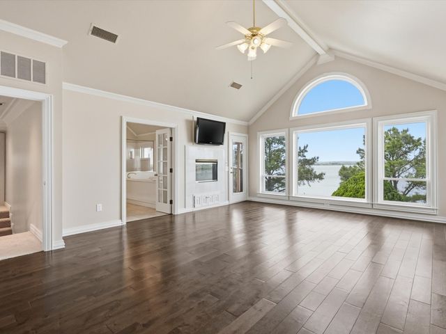 5815 Bay Club Drive, Arlington, TX 76013