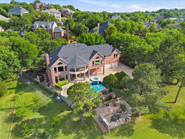 5815 Bay Club Drive, Arlington, TX 76013