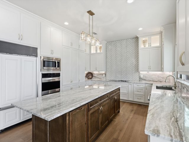 5815 Bay Club Drive, Arlington, TX 76013