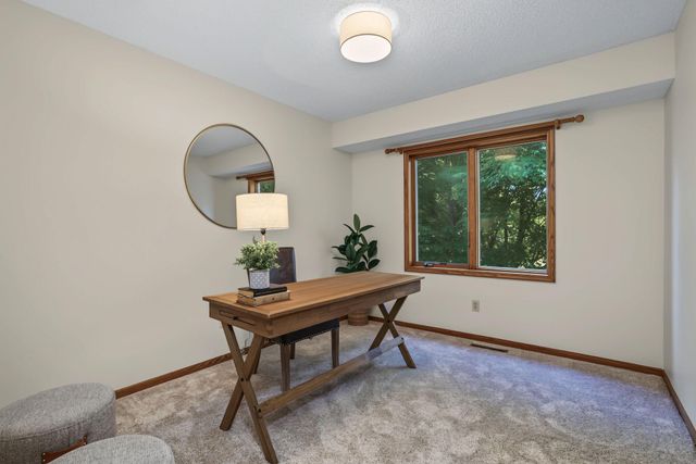 14856 River Crossing, Savage, MN 55378
