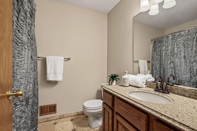 14856 River Crossing, Savage, MN 55378