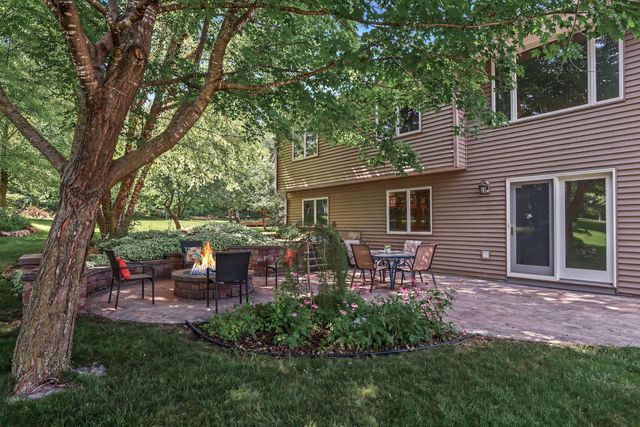 14856 River Crossing, Savage, MN 55378