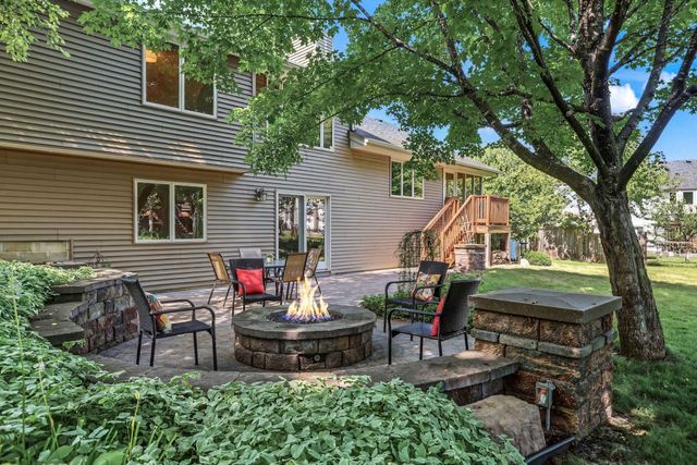 14856 River Crossing, Savage, MN 55378