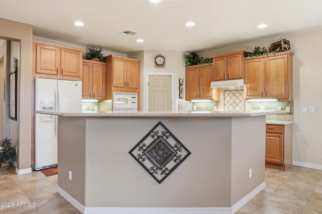 1177 W ROLLS Road, San Tan Valley, AZ 85143