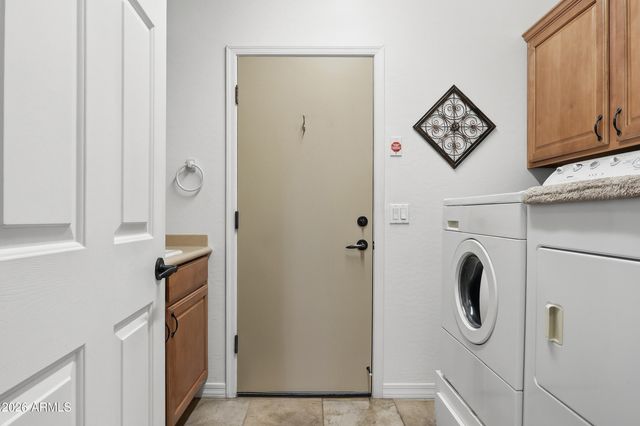 1177 W ROLLS Road, San Tan Valley, AZ 85143