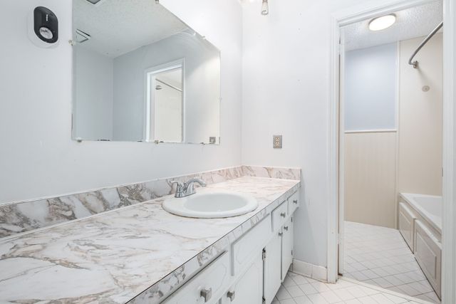 3880 Priest Lake Dr Apt 25, Nashville, TN 37217