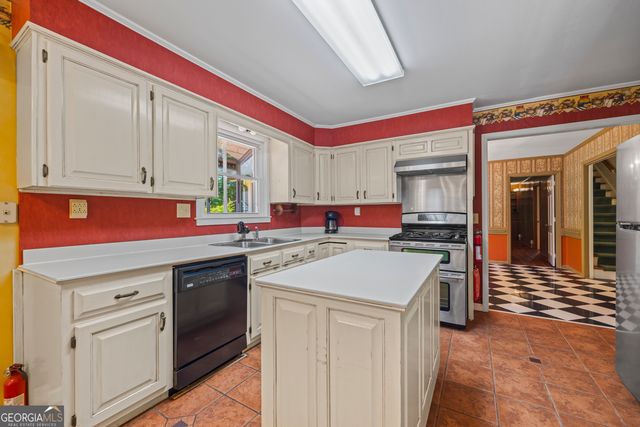 511 Rhodes Drive, Elberton, GA 30635