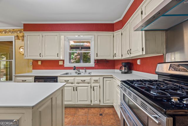 511 Rhodes Drive, Elberton, GA 30635