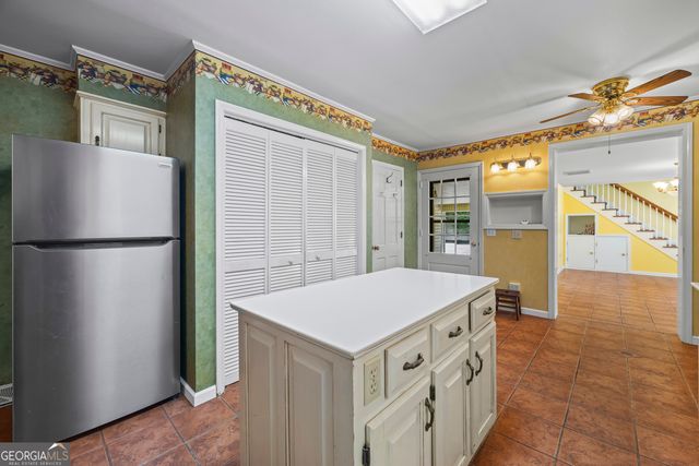 511 Rhodes Drive, Elberton, GA 30635