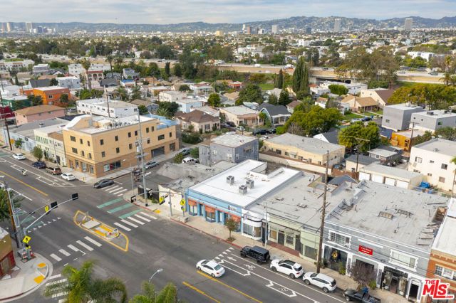 4765 W Adams Boulevard, Los Angeles, CA 90016