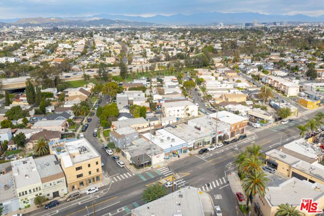 4765 W Adams Boulevard, Los Angeles, CA 90016