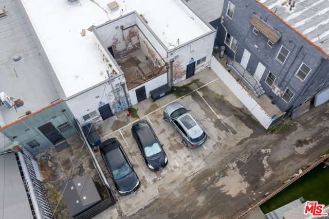 4765 W Adams Boulevard, Los Angeles, CA 90016