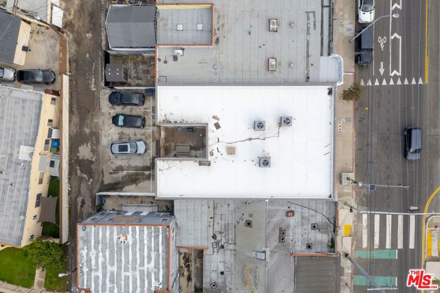 4765 W Adams Boulevard, Los Angeles, CA 90016