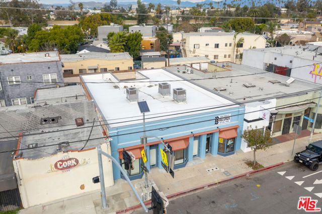 4765 W Adams Boulevard, Los Angeles, CA 90016
