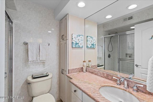 438 Route 35 4304, Mantoloking, NJ 08738