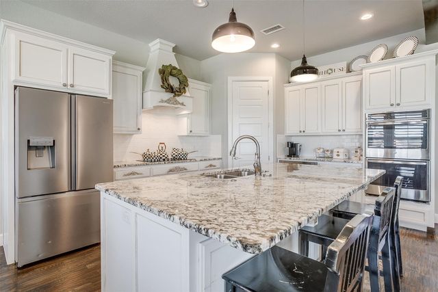 161 El Dorado Trail, Millsap, TX 76066
