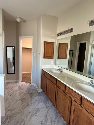 8502 Sweetstone Field Court, Cypress, TX 77433