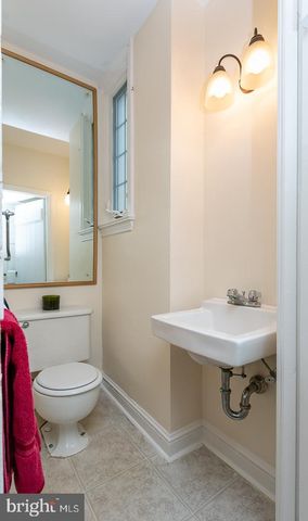 515 MANOR RD, Wynnewood, PA 19096