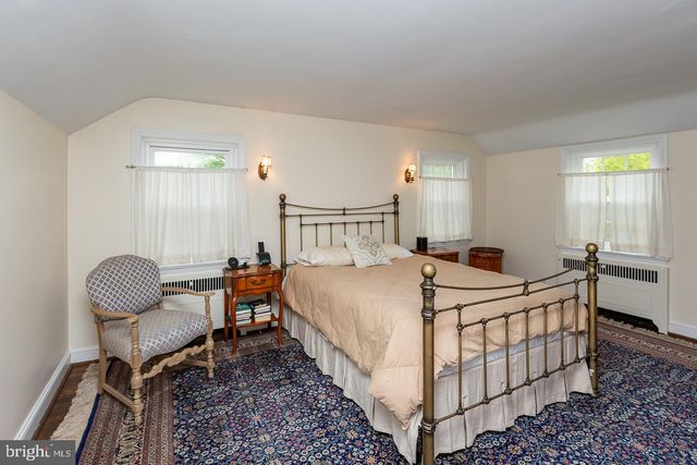 515 MANOR RD, Wynnewood, PA 19096