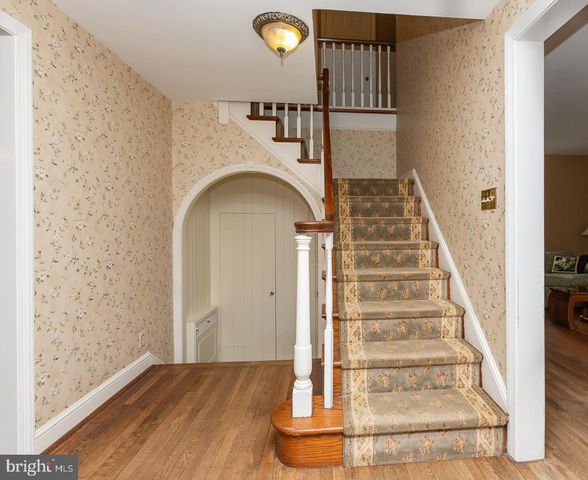 515 MANOR RD, Wynnewood, PA 19096