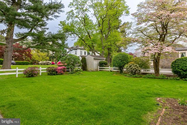 515 MANOR RD, Wynnewood, PA 19096