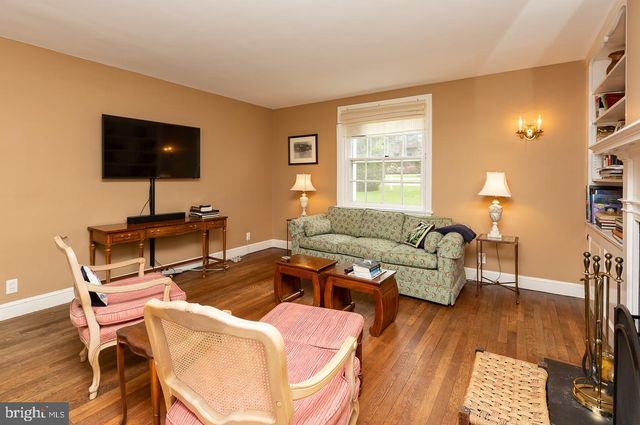 515 MANOR RD, Wynnewood, PA 19096