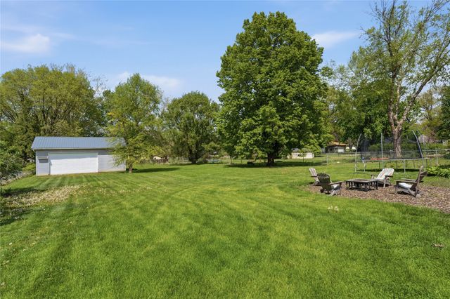 1417 Ashworth Road, West Des Moines, IA 50265