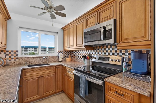 25750 Hickory BLVD 656 E, Bonita Springs, FL 34134