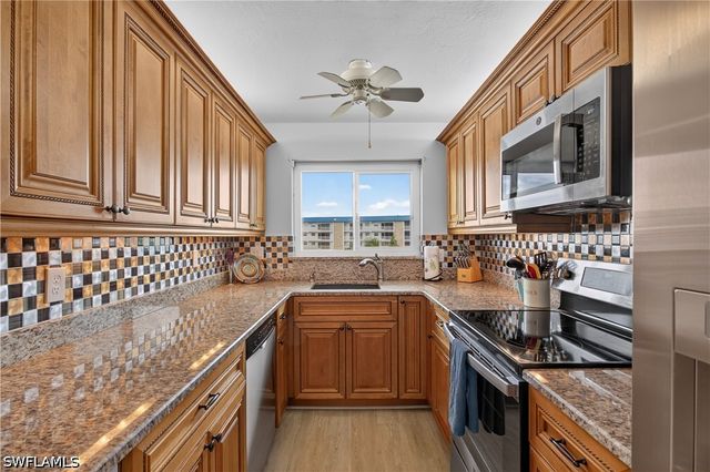 25750 Hickory BLVD 656 E, Bonita Springs, FL 34134