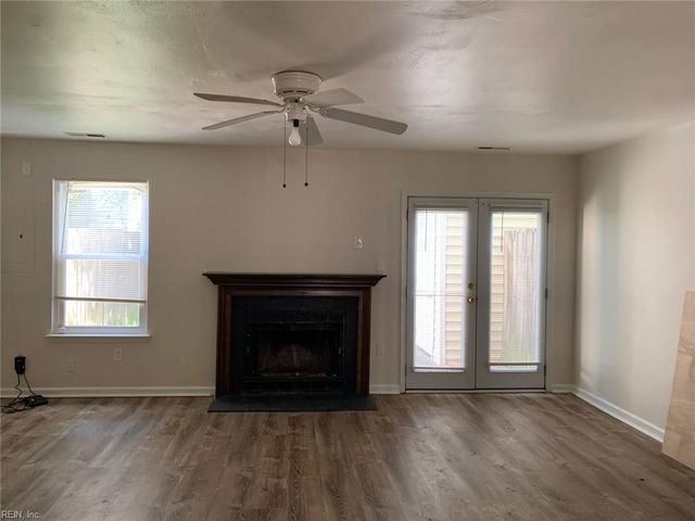 5419 Woburn LN, Virginia Beach, VA 23462