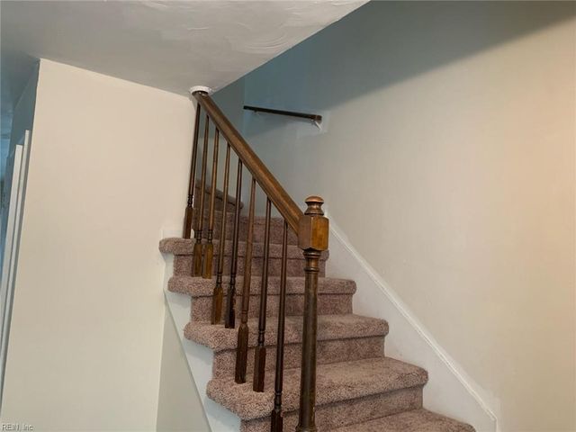 5419 Woburn LN, Virginia Beach, VA 23462