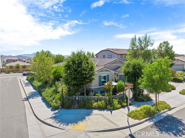30210 Old Corral Circle, Menifee, CA 92584