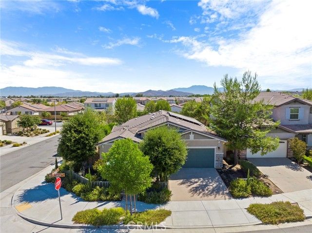 30210 Old Corral Circle, Menifee, CA 92584