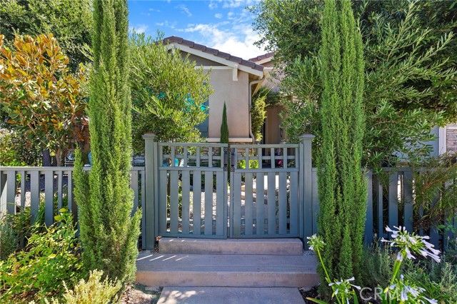 30210 Old Corral Circle, Menifee, CA 92584