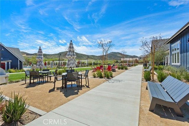 30210 Old Corral Circle, Menifee, CA 92584