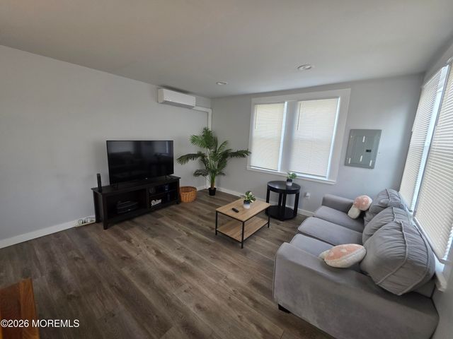 115 Blaine Avenue Downstairs, Seaside Heights, NJ 08751