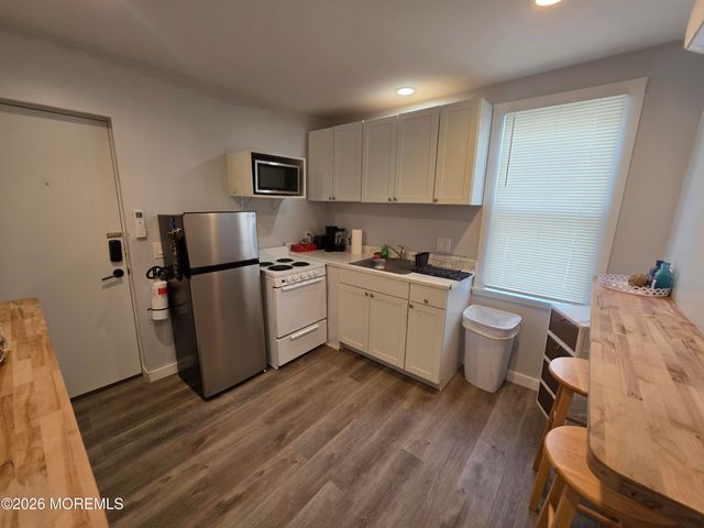 115 Blaine Avenue Downstairs, Seaside Heights, NJ 08751