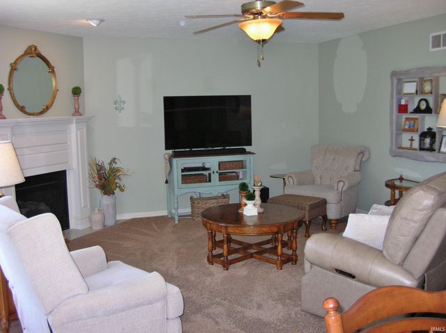 2622 Oak Trail Drive, Newburgh, IN 47630