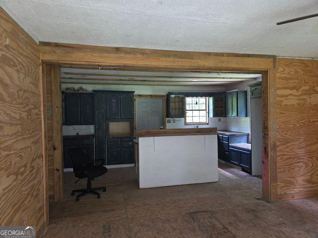 1347 Windom Road, Tallapoosa, GA 30176
