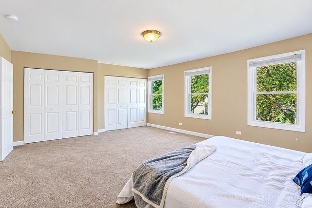 1642 Trafalgar Lane, Aurora, IL 60504