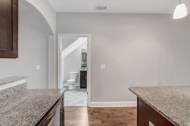 506 Harpeth Park Dr, Nashville, TN 37221