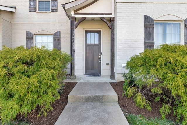 506 Harpeth Park Dr, Nashville, TN 37221