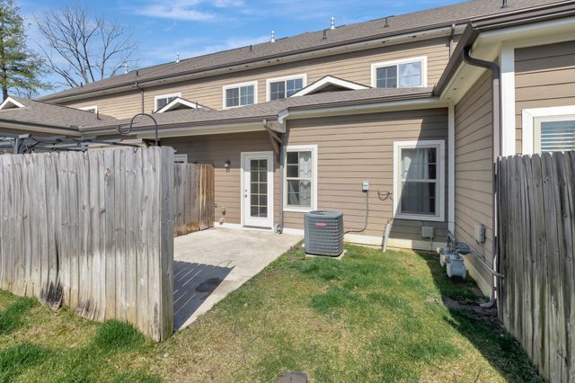 506 Harpeth Park Dr, Nashville, TN 37221